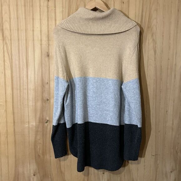 St. John's Bay Women's XL Turtle Neck Sweater Beige Black Gray - Picture 2 of 5